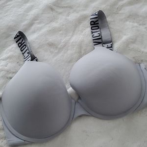 NWOT Victoria's Secret t-shirt push up bra